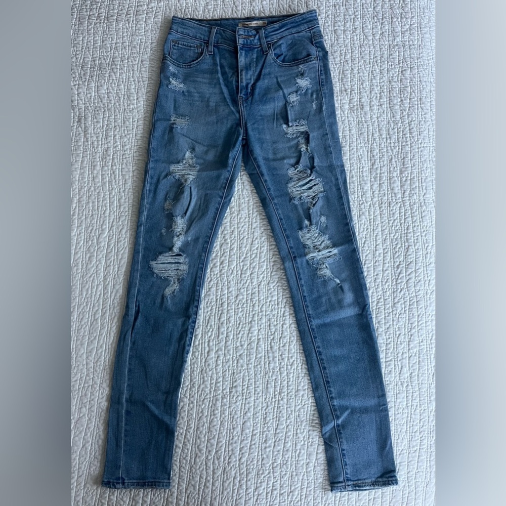 Levi's 721 Distressed Light Blue High Rise Skinny Jeans Size 26